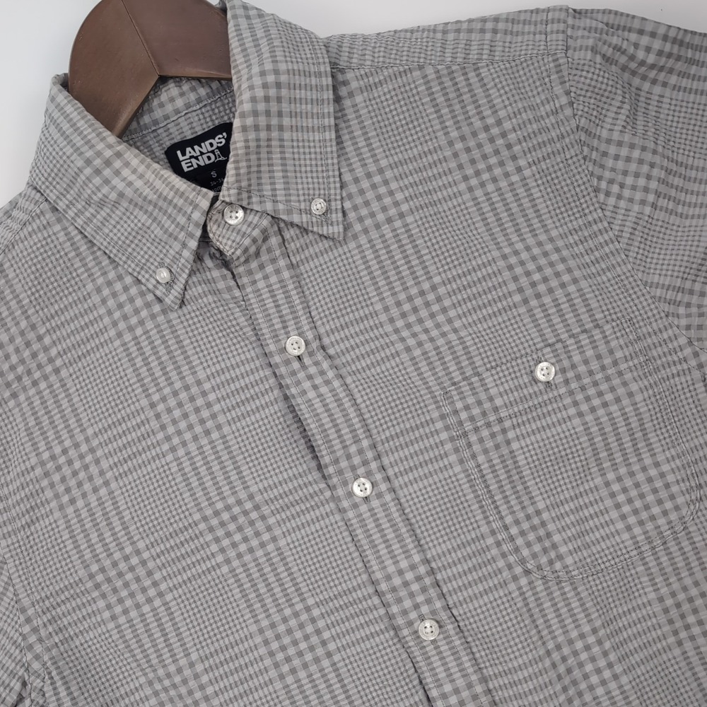 Lands End Men Small 34-36 Traditional Fit Seersucker Gray White Checkered Shirt